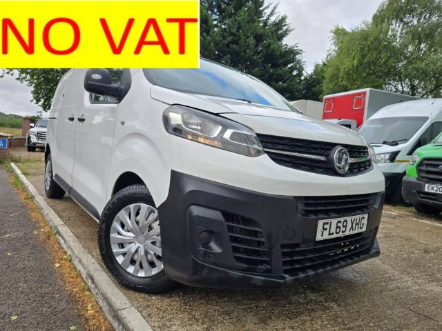 Vauxhall Vivaro 2900 1.5d 100PS Edition **LOW MILEAGE** (NO VAT) PANEL VAN Diesel White