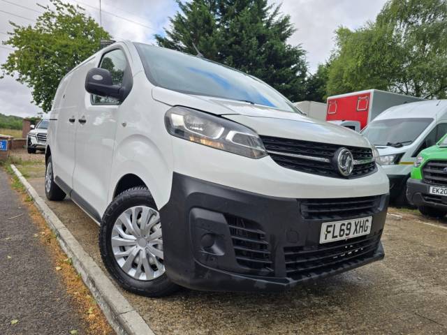 2019 Vauxhall Vivaro 2900 1.5d 100PS Edition **LOW MILEAGE** (NO VAT)