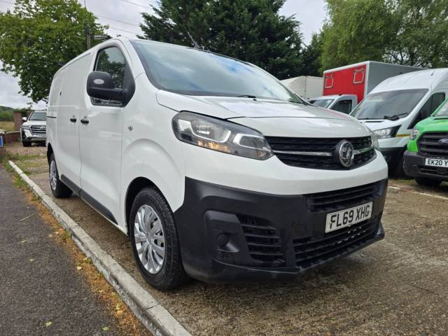 2019 Vauxhall Vivaro 2900 1.5d 100PS Edition **LOW MILEAGE** (NO VAT)
