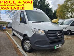 MERCEDES-BENZ SPRINTER 2021 (71) at DM Vans Great Missenden