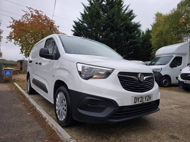 2021 Vauxhall Combo Cargo 2300 1.5 Turbo D 100ps H1 Dynamic Van