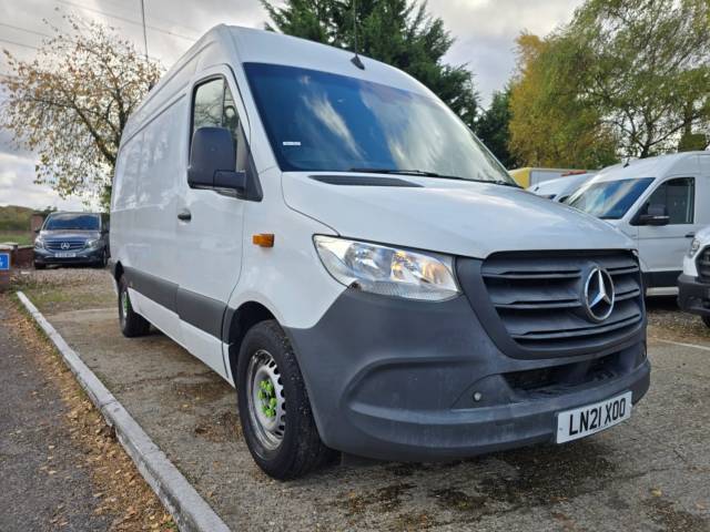 2021 Mercedes-Benz Sprinter 2.0 317 CDI PROG L2 RWD MWB AUTO (170BHP)