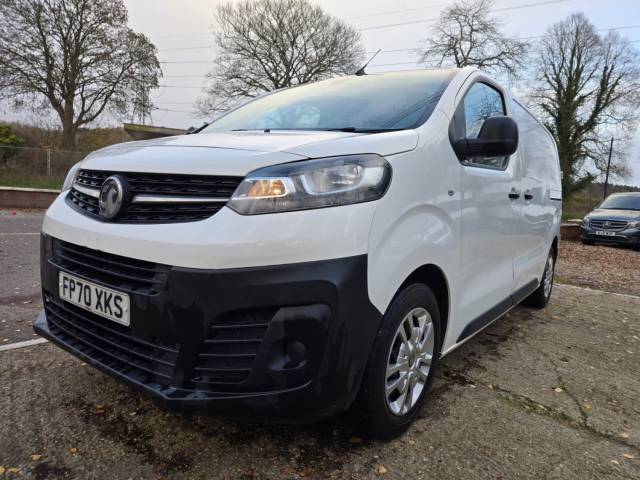 2020 Vauxhall Vivaro 1.5 Turbo D 2700 Dynamic L1 **ONLY 32,000 MILES**