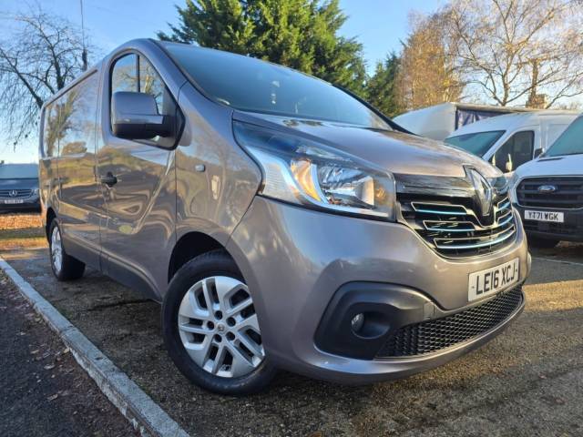 2016 Renault Trafic 1.6 dCi 27 Sport SWB (NO VAT)