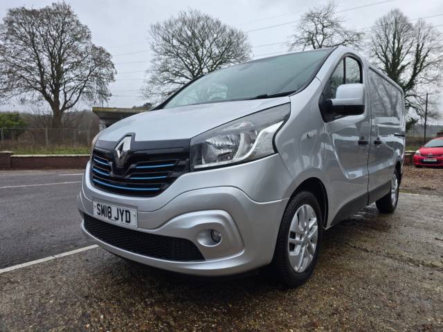 2018 Renault Trafic 1.6 dCi 27 Sport Nav **ONLY 87,000 MILES**