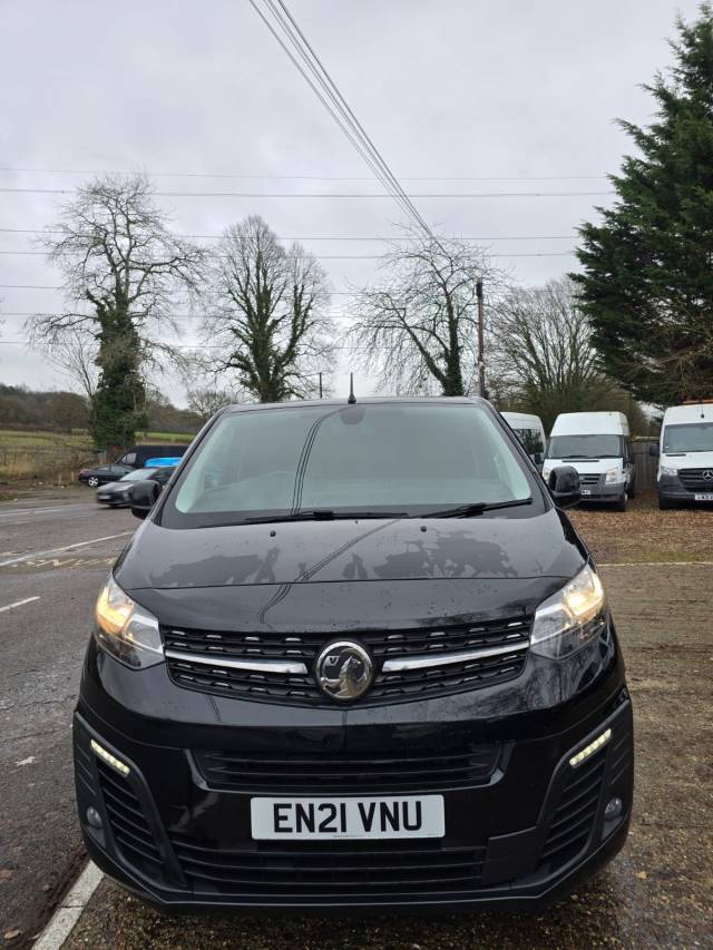 2021 Vauxhall Vivaro 2.0 Turbo D 3100 Sportive L2 LWB (LOW MILES)
