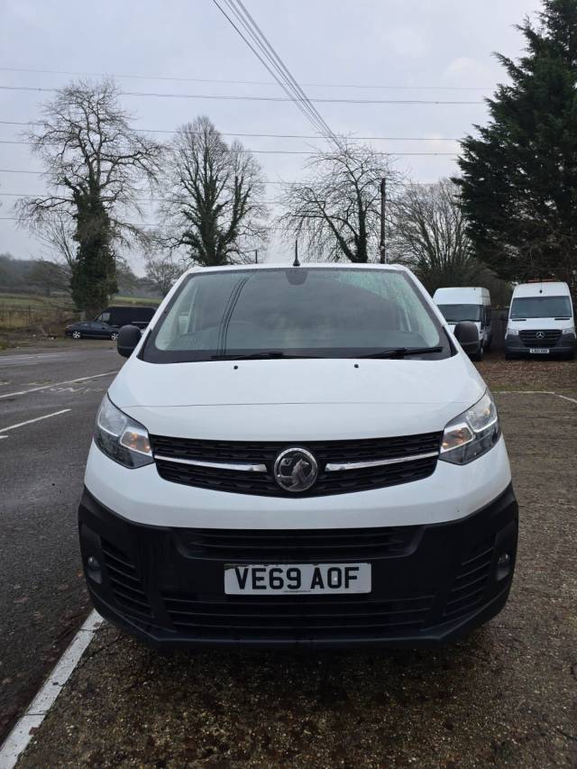 2019 Vauxhall Vivaro 1.5 Turbo D 2900 Dynamic L2 LWB (NO VAT)