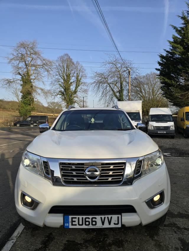 2016 Nissan Navara Double Cab Pick Up Tekna 2.3dCi 190 4WD Auto