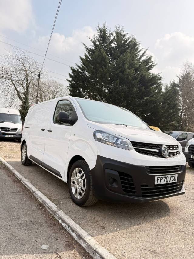 2020 Vauxhall Vivaro 1.5 Turbo D 2700 Dynamic SWB **ONLY 69,000 MILES**