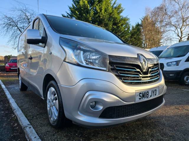 2018 Renault Trafic 1.6 dCi 27 Sport Nav SWB EU6 **ONLY 87,000 MILES**