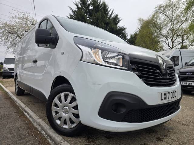 2017 Renault Trafic 1.6 dCi ENERGY 29 Business+ LWB (LOW MILEAGE)