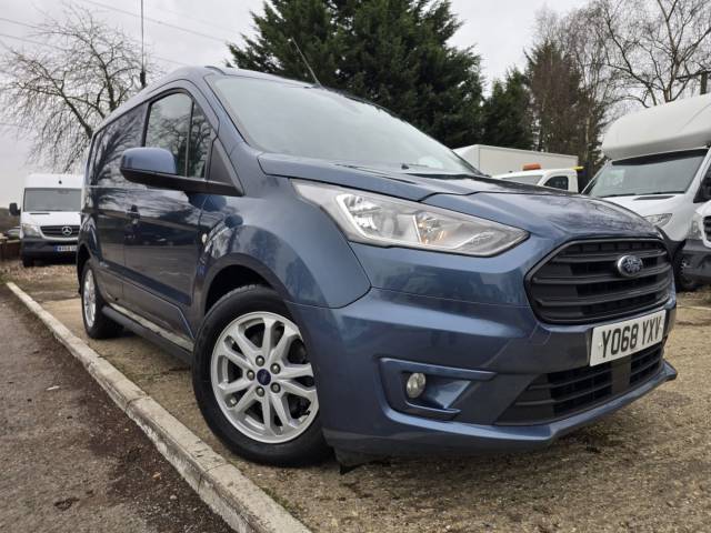 2018 Ford Transit Connect 1.5 200 EcoBlue Limited **Only 25,000 Miles**