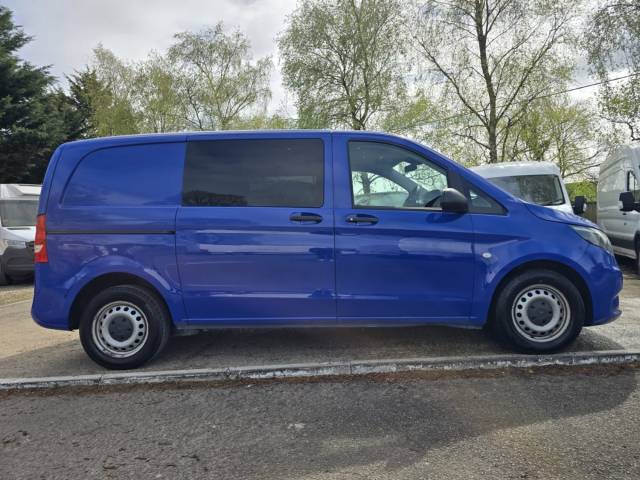 2021 Mercedes-Benz Vito 2.0 114 CDI Progressive Crew Van G-Tronic RWD (NO VAT)