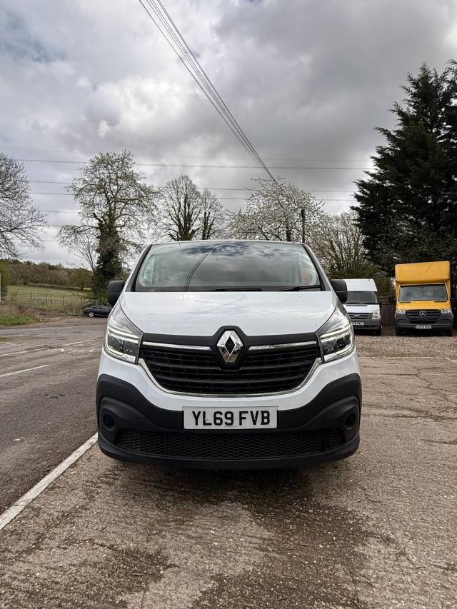 2019 Renault Trafic 2.0 dCi 28 Business **ONLY 46,000 Miles** NO VAT