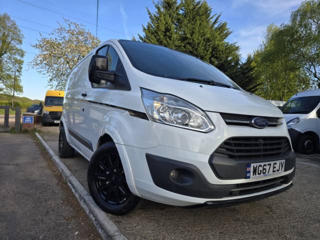 2017 Ford Transit Custom 2.0 TDCi 290 Trend Colour Edition SWB (NO VAT)