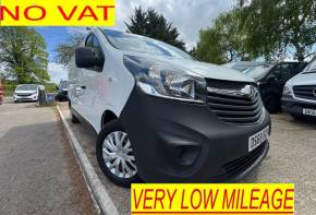 VAUXHALL VIVARO at DM Vans Great Missenden