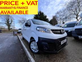 VAUXHALL VIVARO at DM Vans Great Missenden