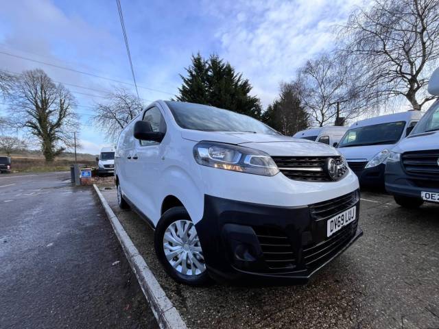 2019 Vauxhall Vivaro 2.0 Turbo D 3100 Edition L2 LWB (LOW MILEAGE)