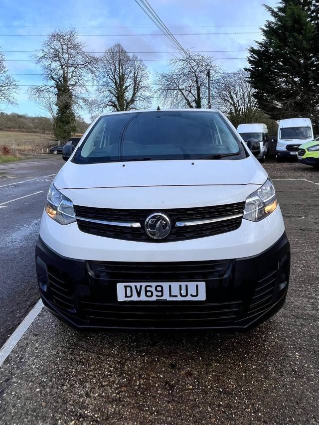 2019 Vauxhall Vivaro 2.0 Turbo D 3100 Edition L2 LWB (LOW MILEAGE)