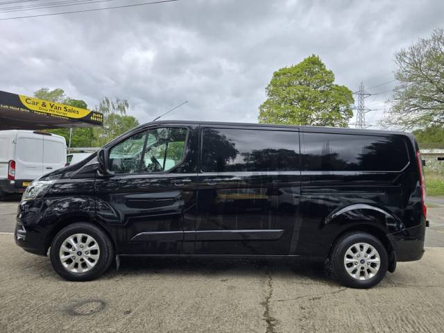2018 Ford Transit Custom 2.0 300 EcoBlue Limited Auto L2 LWB **LOW MILEAGE**
