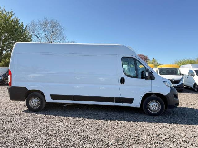 2022 Peugeot Boxer 2.2 BlueHDi 335 Professional L3 LWB (NO VAT)
