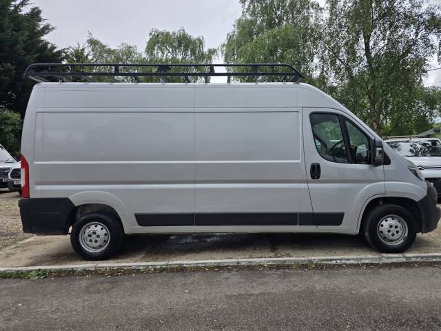 2021 Peugeot Boxer 2.2 BlueHDi 335 Professional L3 LWB (LOW MILEAGE)