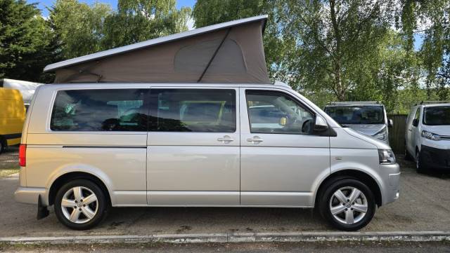2013 Volkswagen Caravelle 2.0 TDI BlueMotion POP TOP / CAMPER 4 BERTH