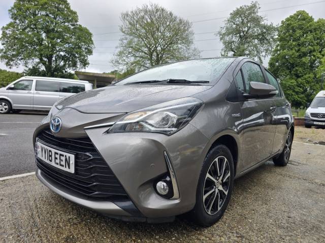 2018 Toyota Yaris 1.5 VVT-h Icon Tech E-CVT **ONLY 42,000 MILES**