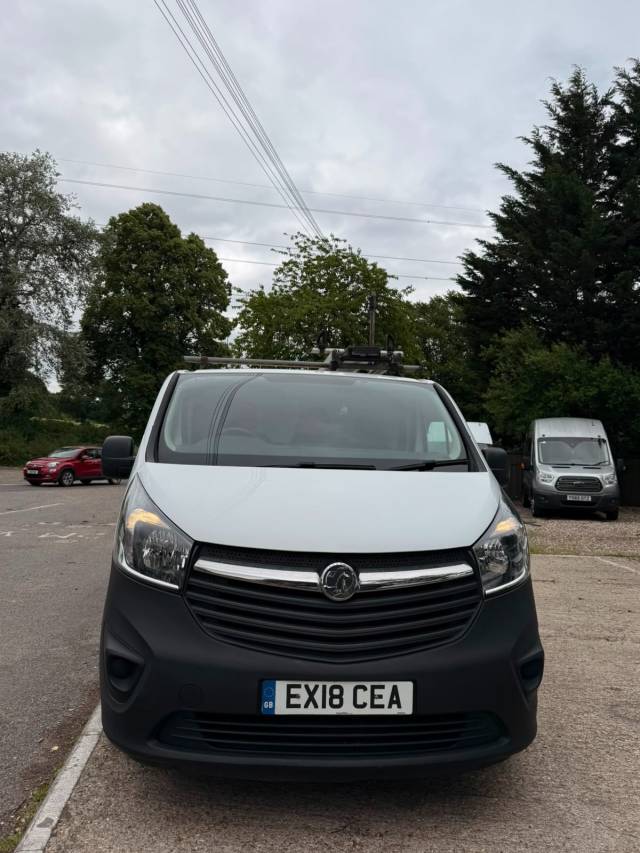 2018 Vauxhall Vivaro 1.6 CDTi 2900 BiTurbo ecoTEC LWB **ONLY 44,000 MILES**