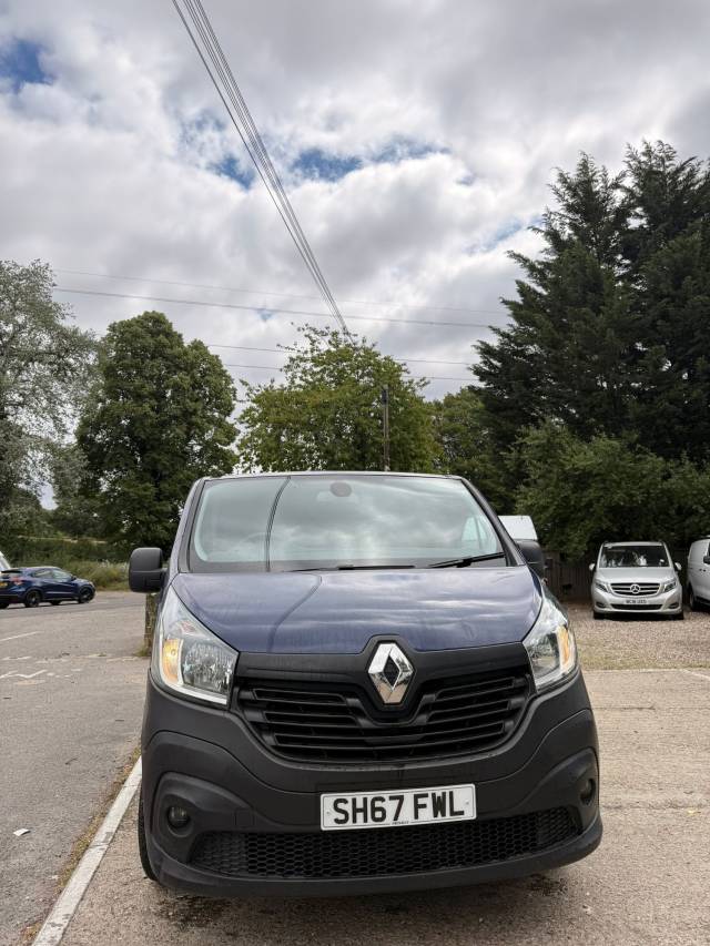 2017 Renault Trafic 1.6 dCi 29 Business LWB **LOW MILEAGE VAN** NO VAT