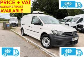 VOLKSWAGEN CADDY MAXI at DM Vans Great Missenden