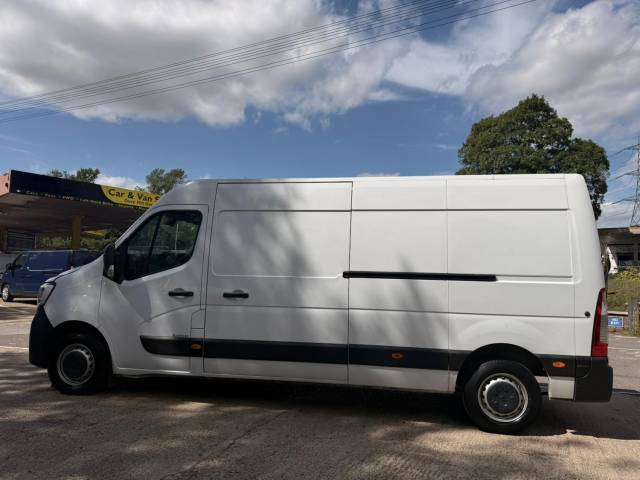 2022 Renault Master 2.3 dCi 35 Business FWD LWB (NO VAT)
