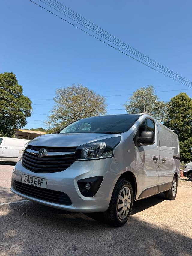 2019 Vauxhall Vivaro 1.6 CDTi 2700 Sportive **ONLY 41,000 MILES**