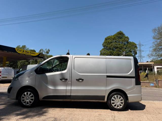 2019 Vauxhall Vivaro 1.6 CDTi 2700 Sportive **ONLY 41,000 MILES**