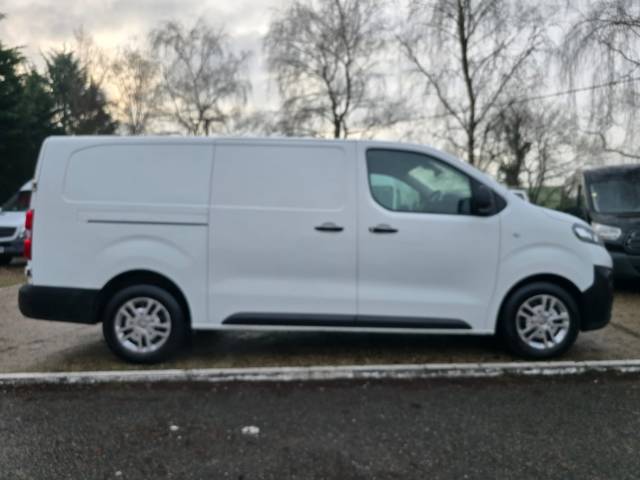 2019 Vauxhall Vivaro 1.5 Turbo D 2900 Dynamic L2 LWB (NO VAT)