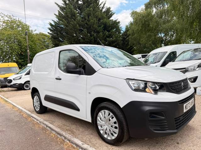 2023 Peugeot Partner 1000 1.5 BlueHDi 100 Premium + Professional (NO VAT)