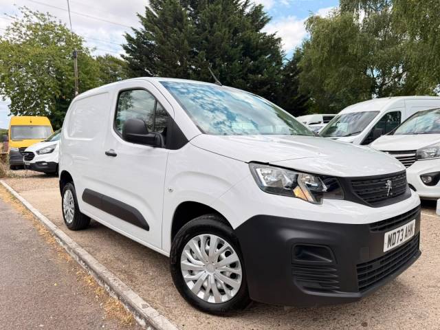 2023 Peugeot Partner 1000 1.5 BlueHDi 100 Premium + Professional (NO VAT)