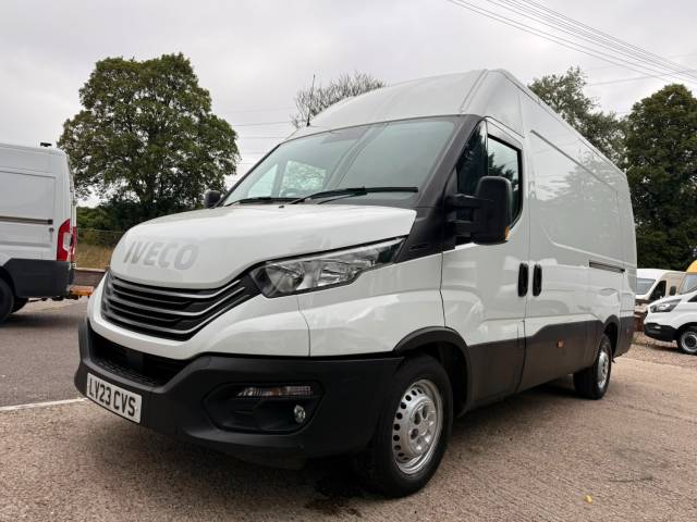 2023 Iveco Daily 2.3D HPI 14V 35S 3520 MWB (NO VAT)