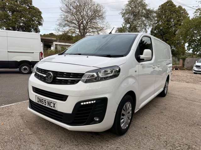 2020 Vauxhall Vivaro 2.0 Turbo D 3100 Sportive L2 H1 LWB