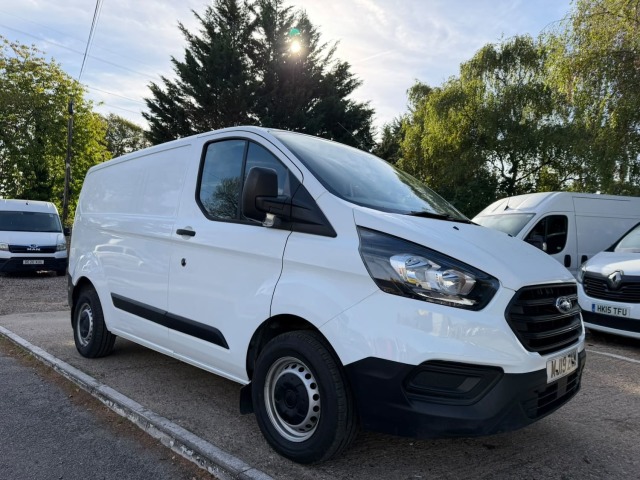 2019 Ford Transit Custom 2.0 300 EcoBlue SWB **ONLY 62,000 MILES**
