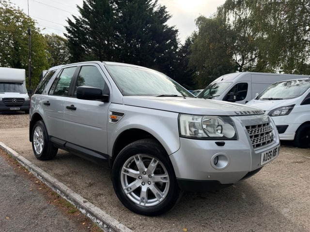 Land Rover Freelander 2 2.2 TD4 SE 4WD ESTATE Diesel Silver