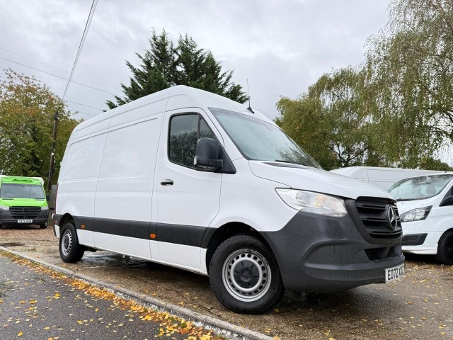 2022 Mercedes-Benz Sprinter 2.0 315 CDI Progressive FWD L2 H2 MWB